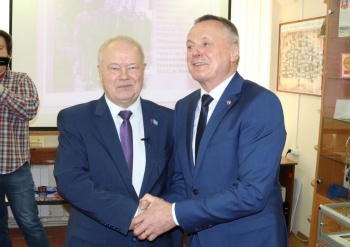 ����������� � 50-����� ������������ ��������� ������ � ����