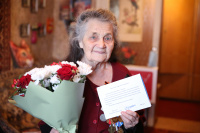 Юрий Моисеев поздравил с 90-летним юбилеем труженицу тыла Юрий Моисеев поздравил с 90-летним юбилеем труженицу тыла