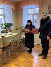 Роман Захаров передал подарки для детей в «Российский детский фонд» Роман Захаров передал подарки для детей в «Российский детский фонд»