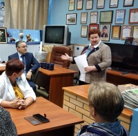 Активистов наградили знаками «650 лет Калуге» Активистов наградили знаками «650 лет Калуге»