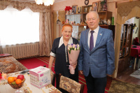 С юбилеем! С юбилеем!