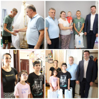 Депутаты помогают юным калужанам подготовиться к школе Депутаты помогают юным калужанам подготовиться к школе