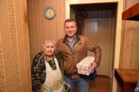 Людям старшего поколения нужно уделять особое внимание Людям старшего поколения нужно уделять особое внимание