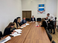 Комиссия обсудила работу общественного транспорта на маршруте № 83 Комиссия обсудила работу общественного транспорта на маршруте № 83
