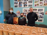 Депутаты приготовили новогодние подарки для людей с ограниченными возможностями Депутаты приготовили новогодние подарки для людей с ограниченными возможностями