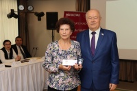� ������ ��������� 100-����� ��������� ��������