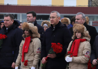 Калужане почтили память освободителей города Калужане почтили память освободителей города