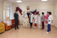 «Единая Россия» в свой день рождения дарит подарки «Единая Россия» в свой день рождения дарит подарки