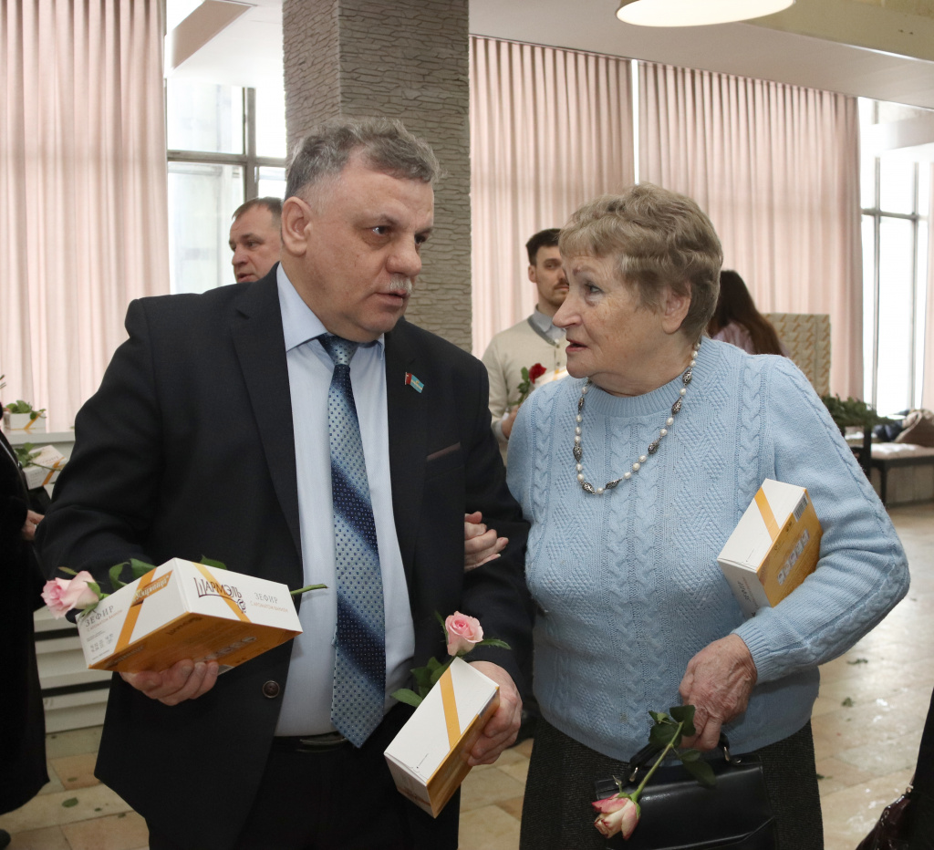 Макаров.JPG Макаров.JPG